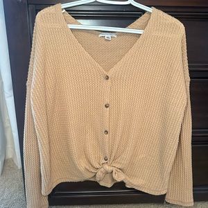 American Eagle Yellow tie sweater size medium perfect for fall